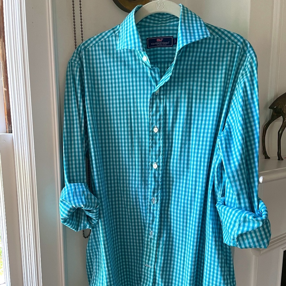 Vineyard Vines shirt - unisex